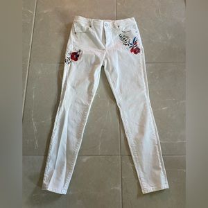 Ann Taylor Loft White Jeans with Embroidery